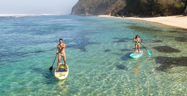 The Ultimate Guide To Paddle Boarding In The Summer